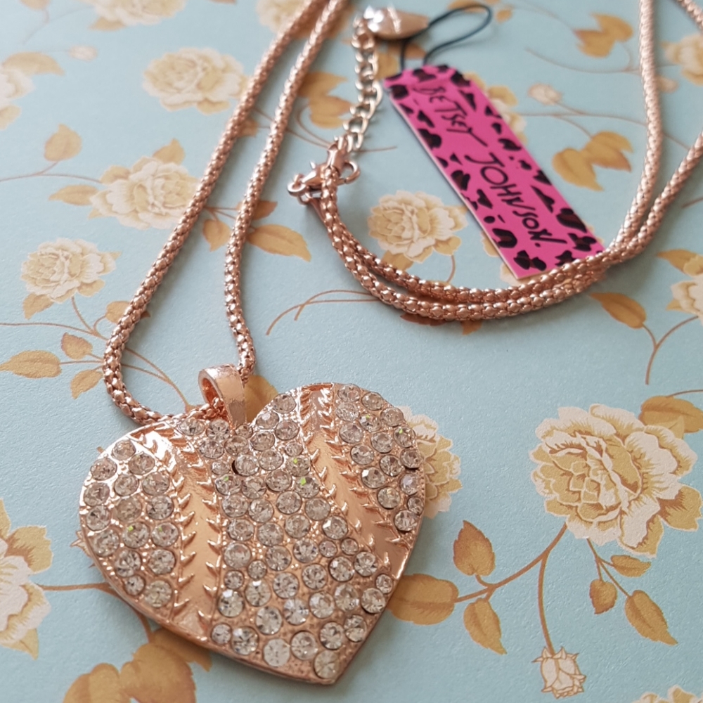 40% OFF - Betsey Johnson Style Necklace Heart Crystal Pendant Chain